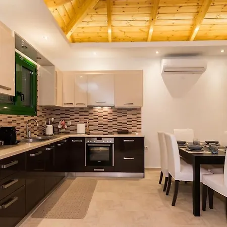 Family House, Individual And Fully Equipped House Alikanász