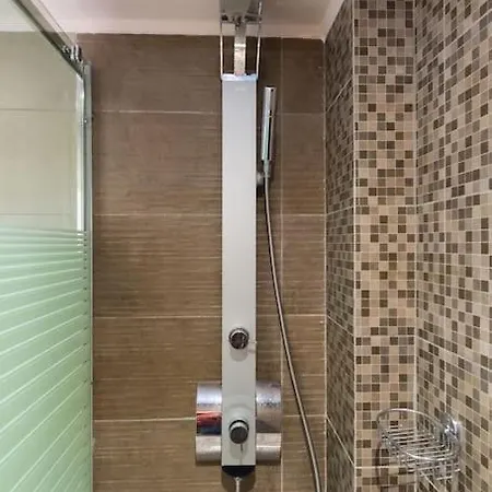 Family House, Individual And Fully Equipped House *